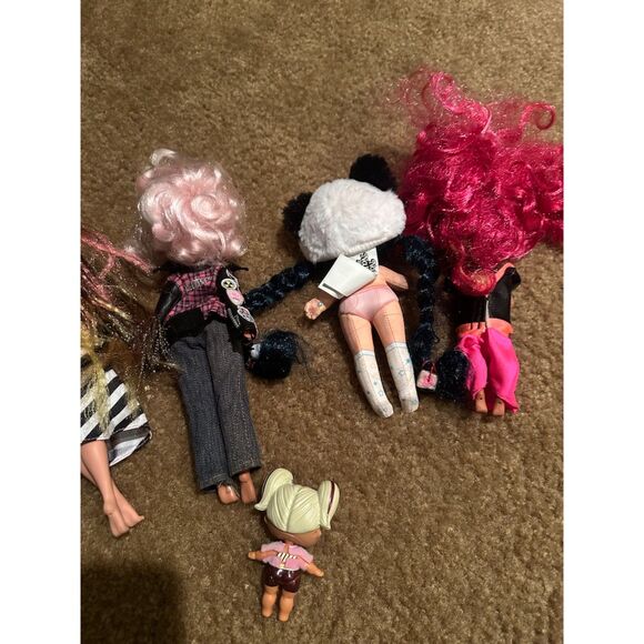 Mixed Bundle of Dolls - Picture 6 of 6